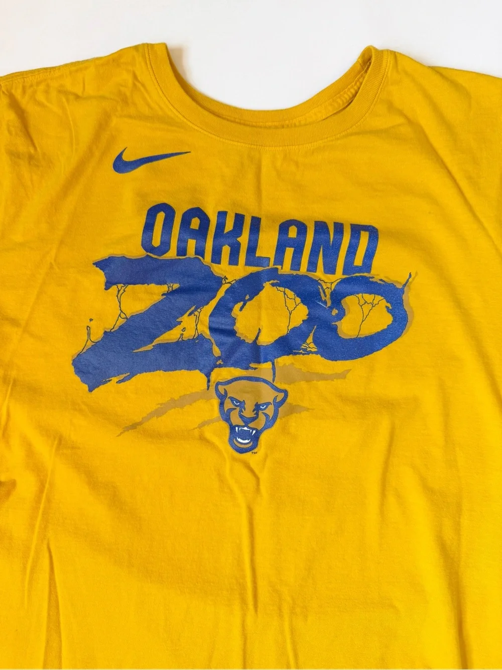 Nike Kids Gold Tee with Blue Oakland Zoo Graphic Youth Boys Size L